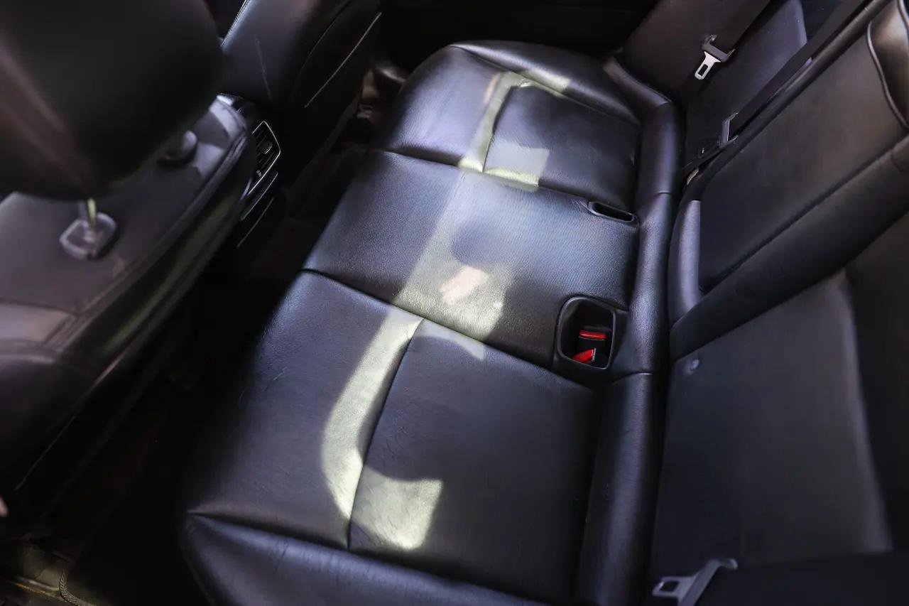 Used 2014 INFINITI Q50 w/ Moonroof Package image 10