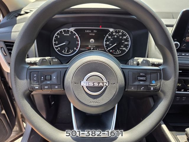Certified 2024 Nissan Rogue SV FWD image 28