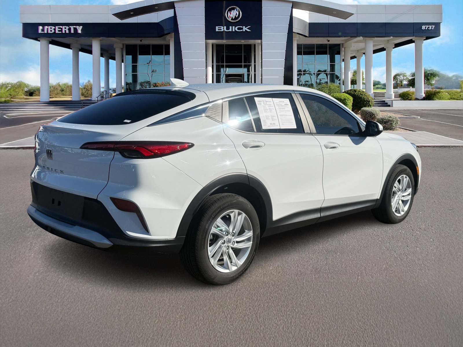 Used 2024 Buick Envista Preferred w/ Convenience II Package image 3