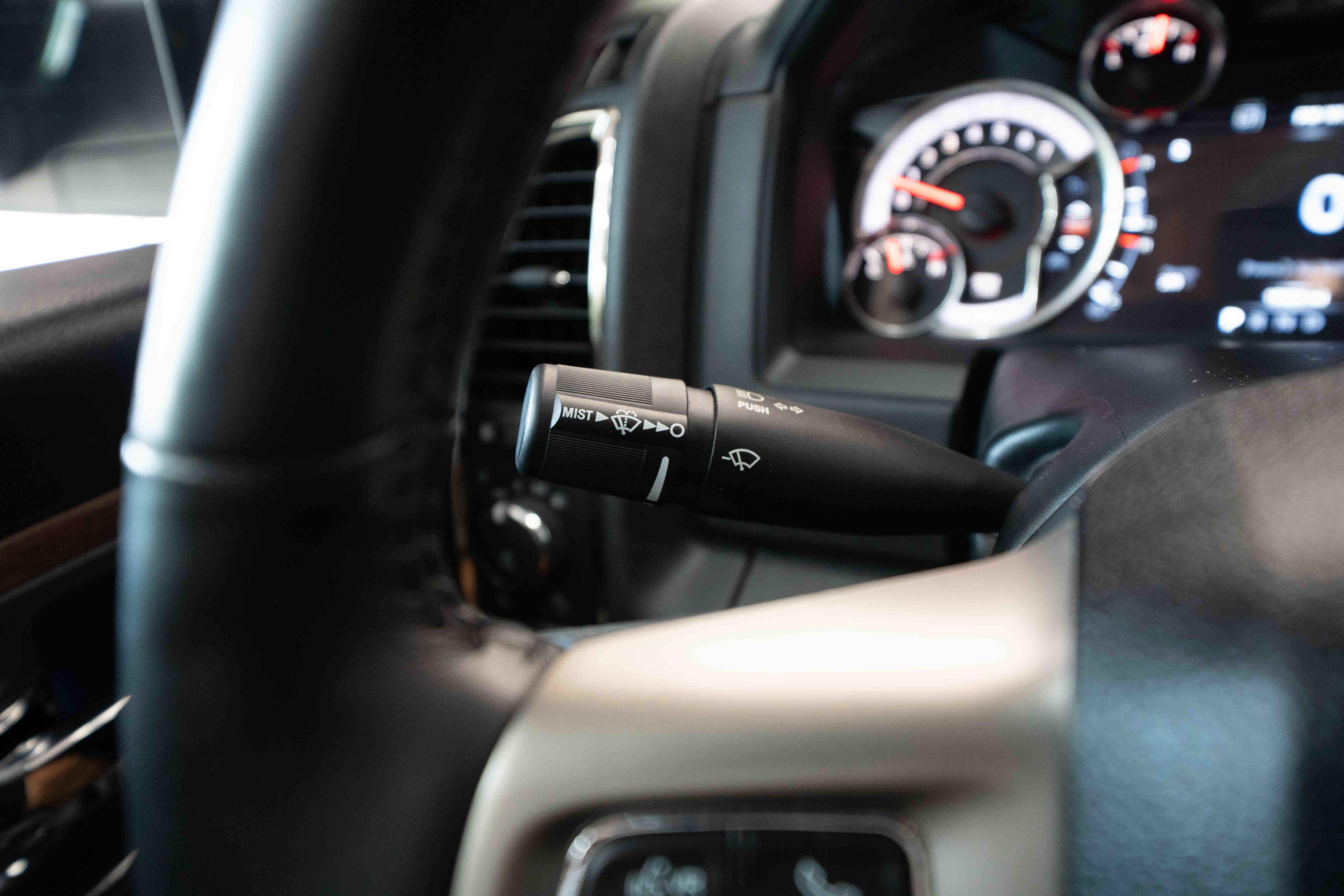 Used 2018 RAM 2500 Laramie w/ Sport Appearance Group AWD/4WD image 13