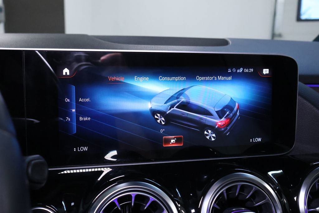 Used 2021 Mercedes-Benz GLA 250 4MATIC w/ Premium Package image 36