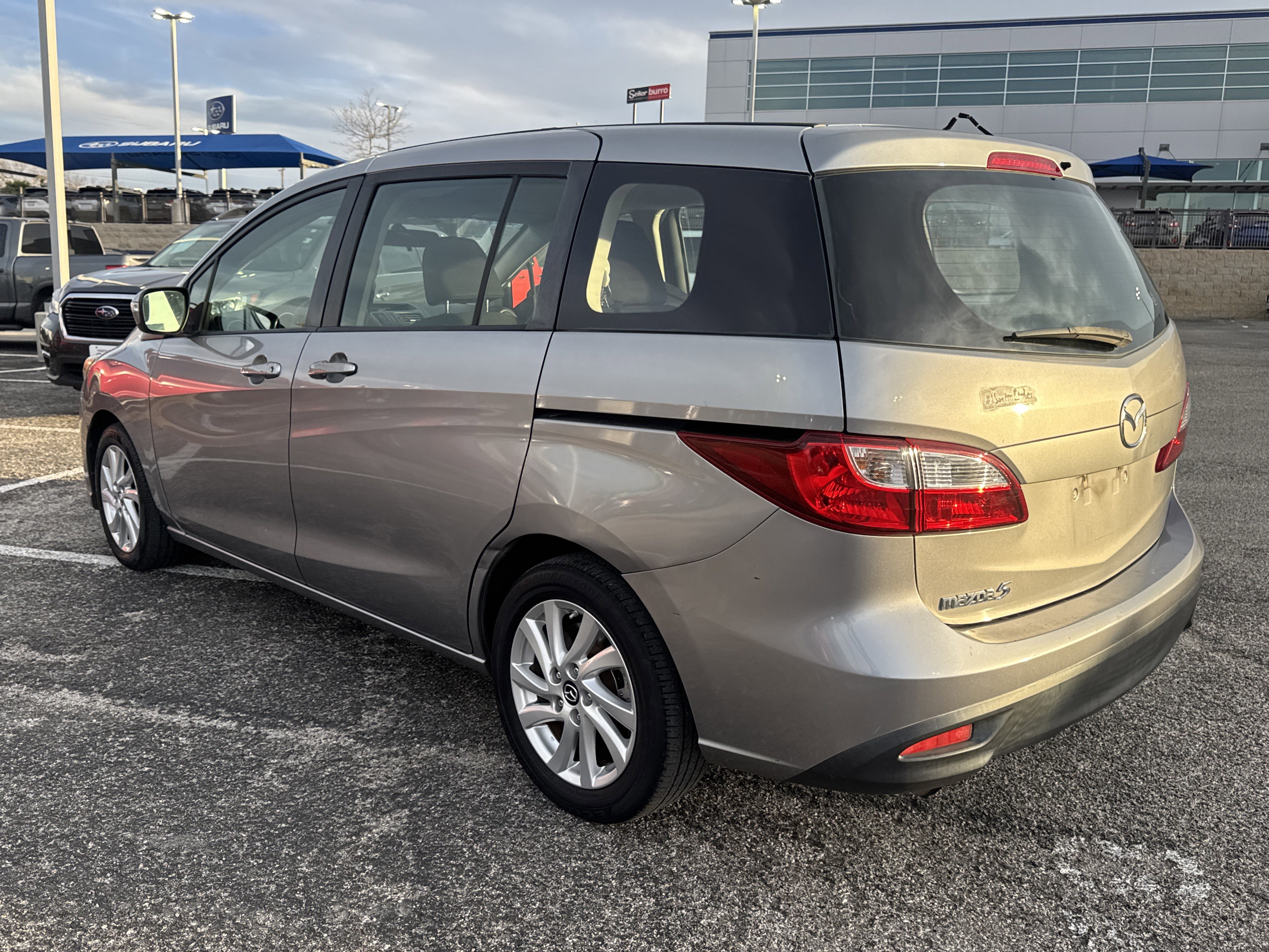 Used 2015 MAZDA MAZDA5 Sport image 5