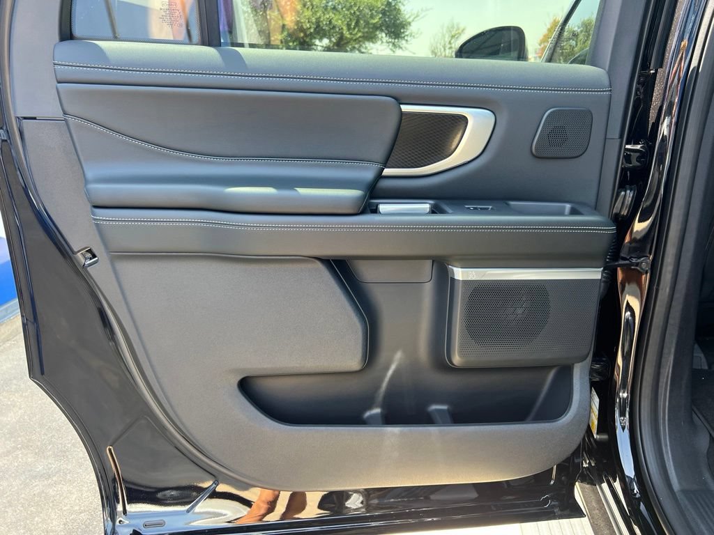 New 2027 Ford Expedition Max Platinum w/ Stealth Appearance Package AWD/4WD image 12
