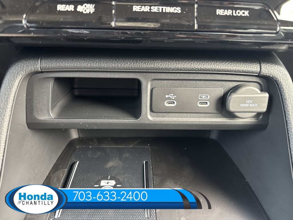 New 2026 Honda Pilot Touring image 17