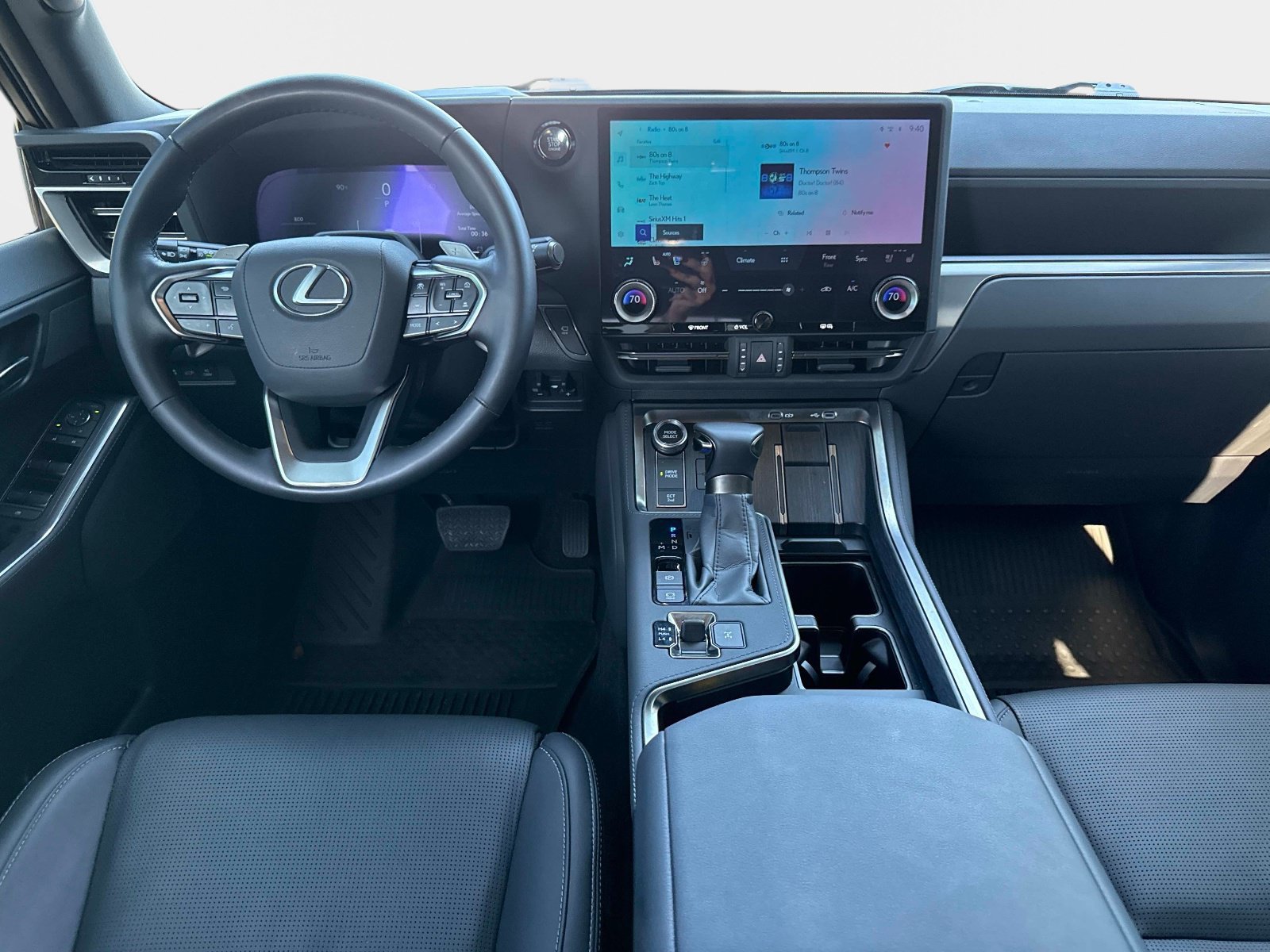 Used 2025 Lexus GX 550 w/ Accessory Package (Z1) AWD/4WD image 13