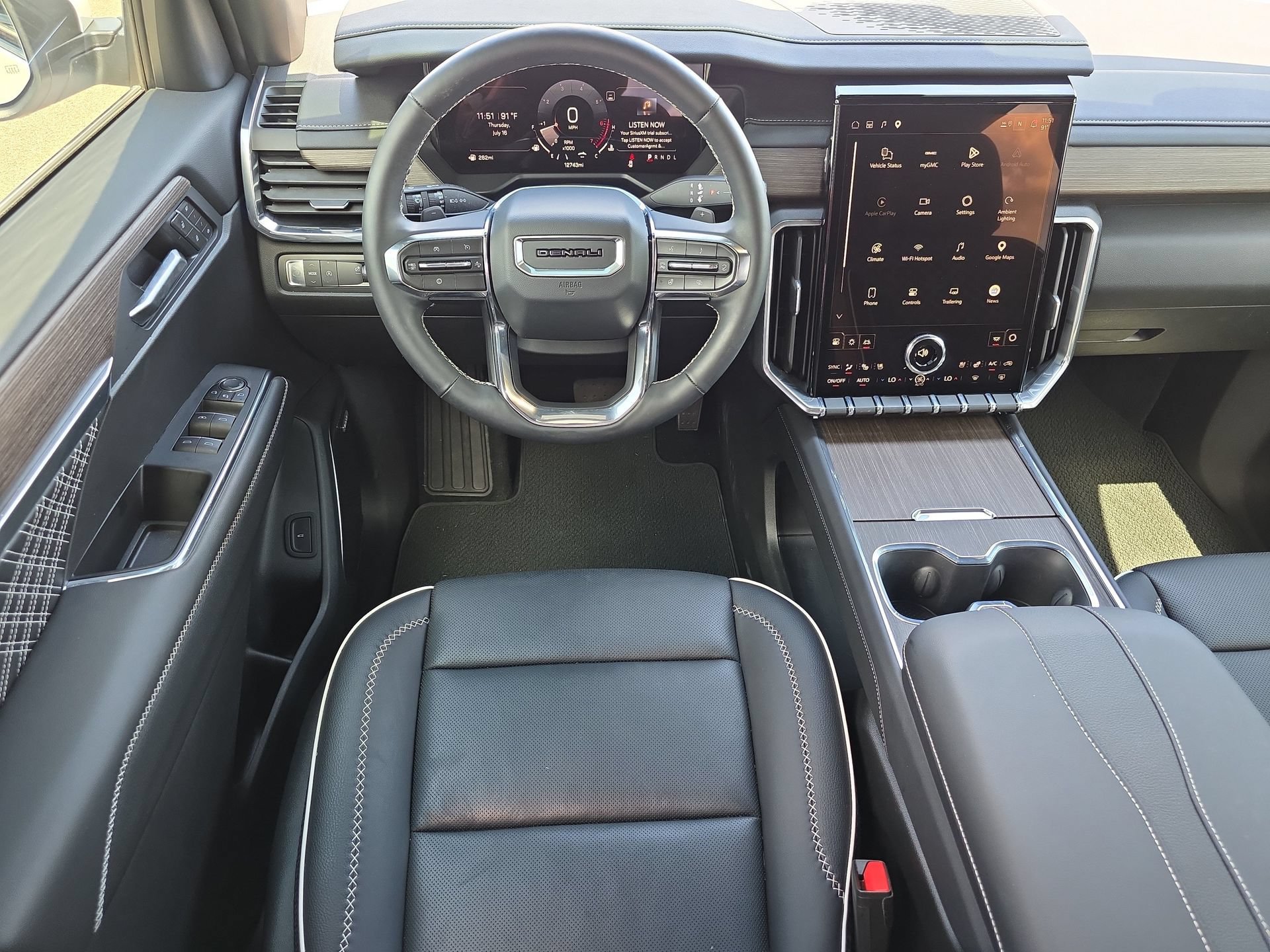 Used 2025 GMC Acadia Denali FWD image 13