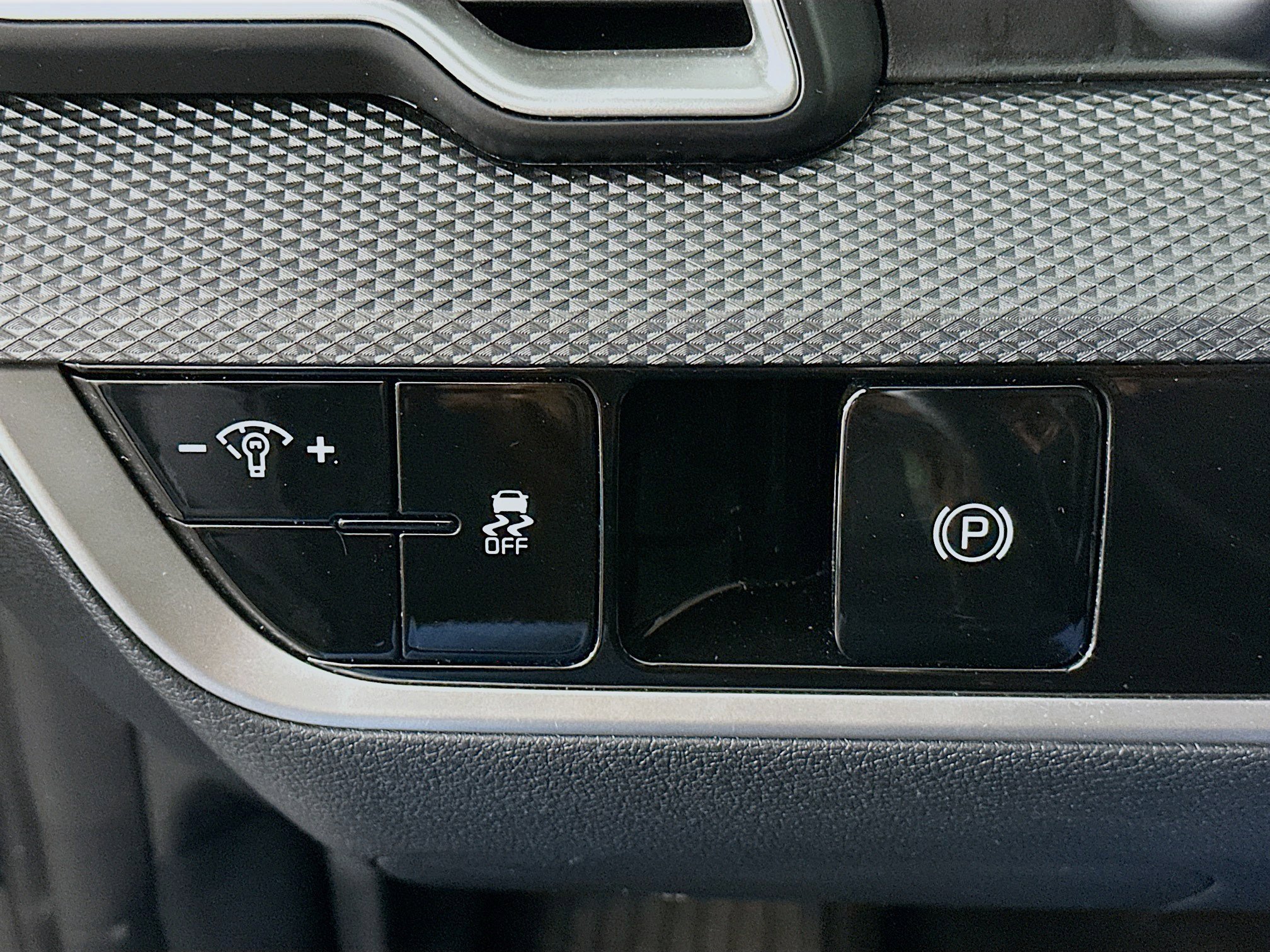 Used 2024 Kia Sportage LX image 16