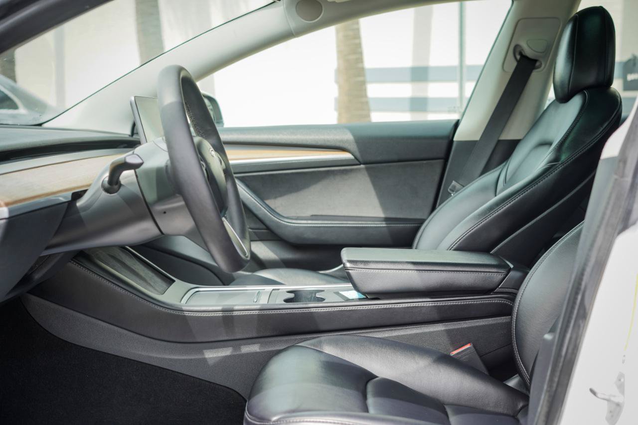 Used 2022 Tesla Model 3 Long Range AWD/4WD image 7