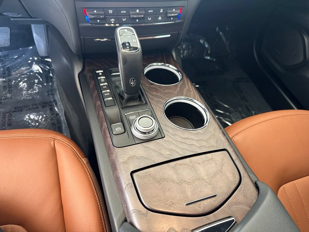 Certified 2023 Maserati Ghibli Modena RWD image 13