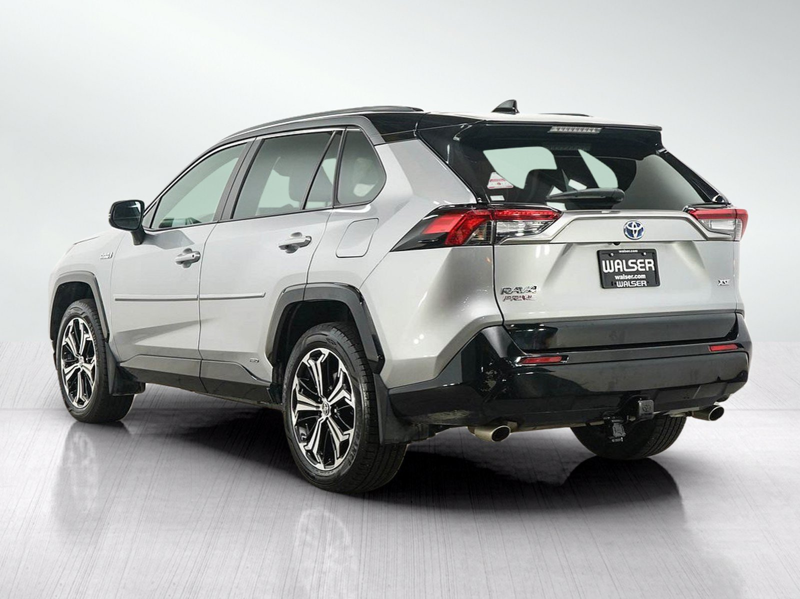 Used 2022 Toyota RAV4 XSE w/ Weather Package AWD/4WD image 3