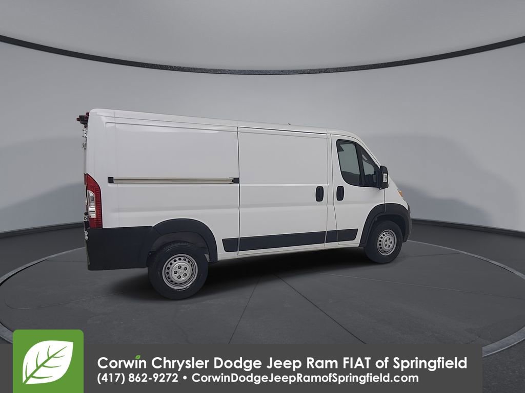 Used 2025 RAM ProMaster 2500 w/ Convenience Group FWD image 17