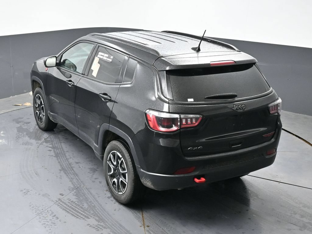 Used 2024 Jeep Compass Trailhawk AWD/4WD image 19