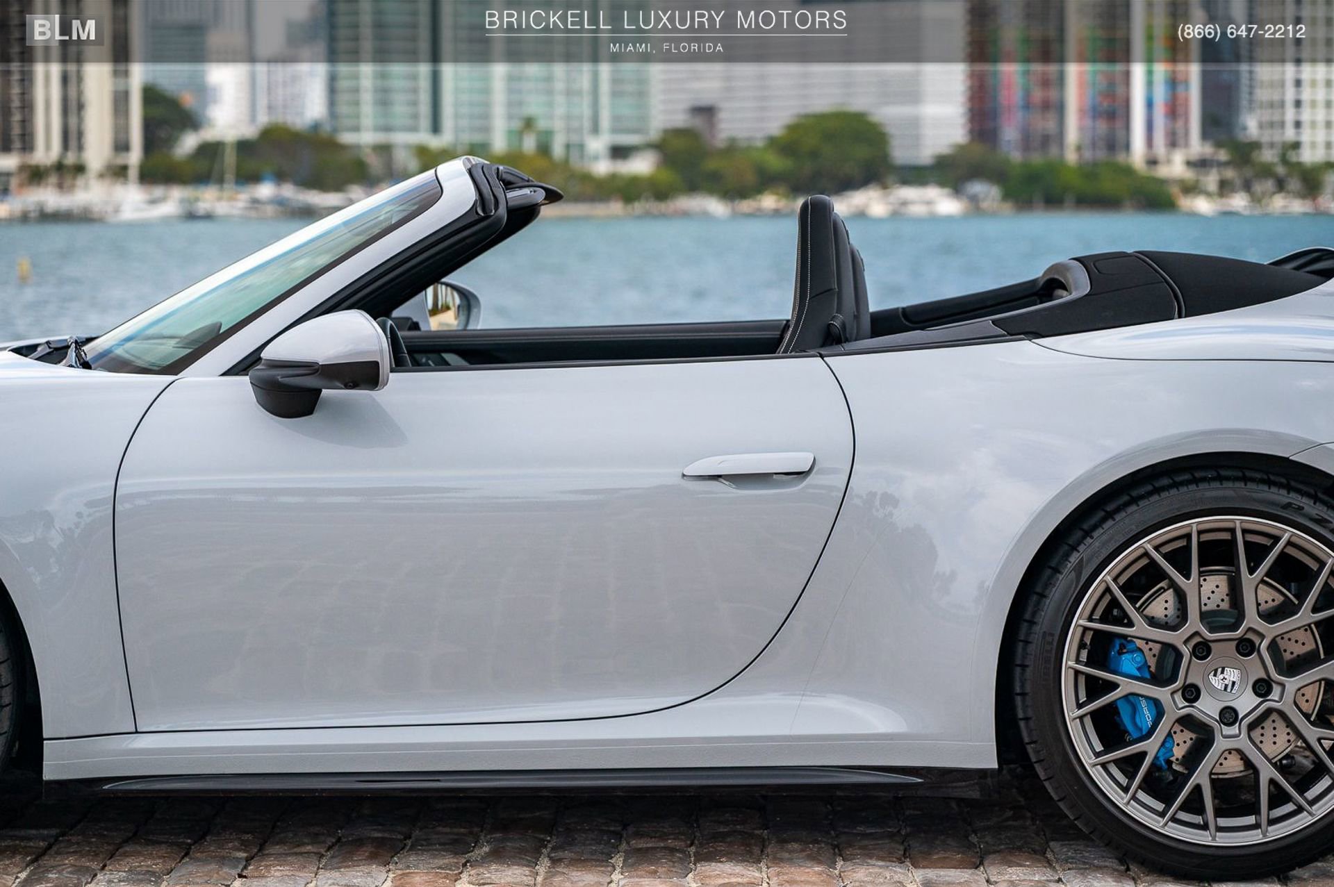Used 2025 Porsche 911 Carrera RWD image 44