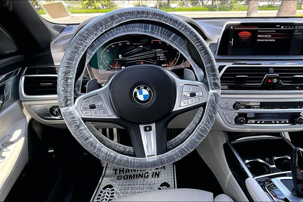 Used 2022 BMW 750i xDrive w/ Executive Package AWD/4WD image 7