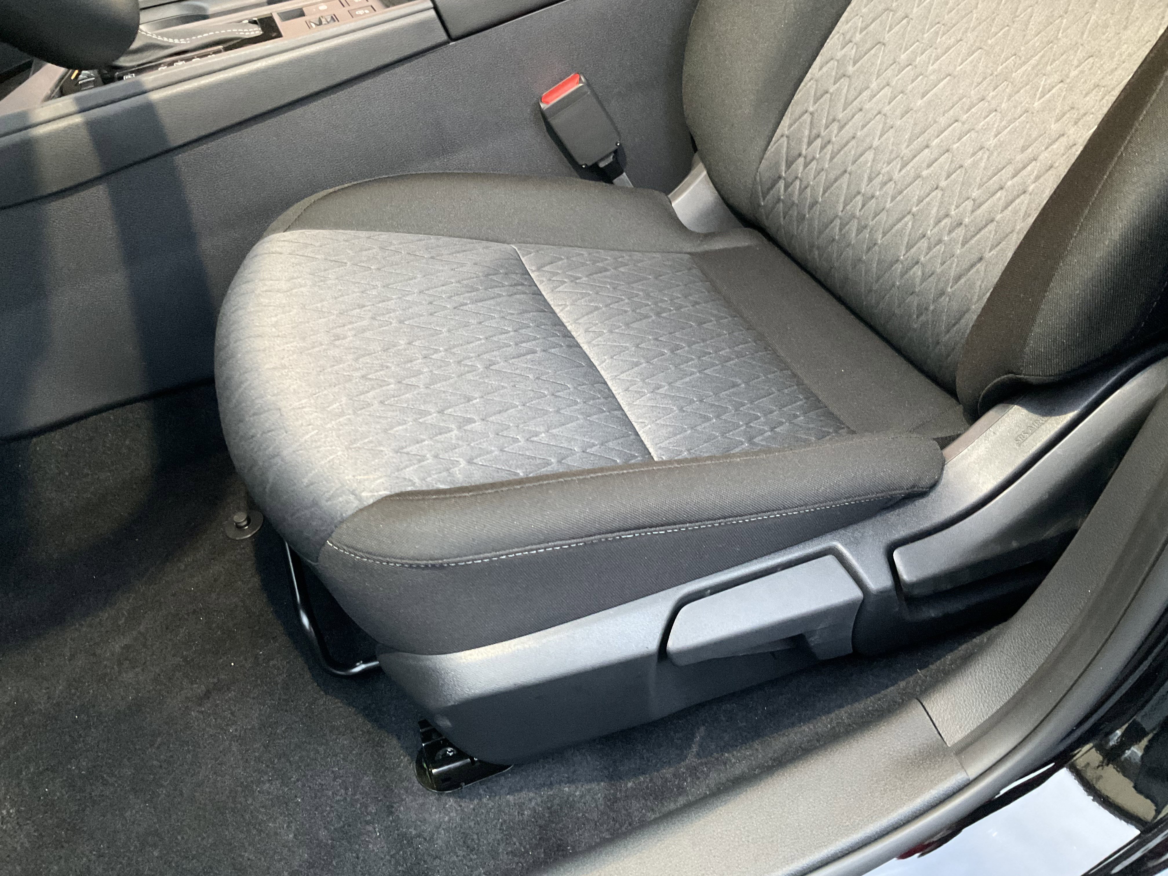 Used 2026 Nissan Sentra SV w/ Floor Mat Package image 25