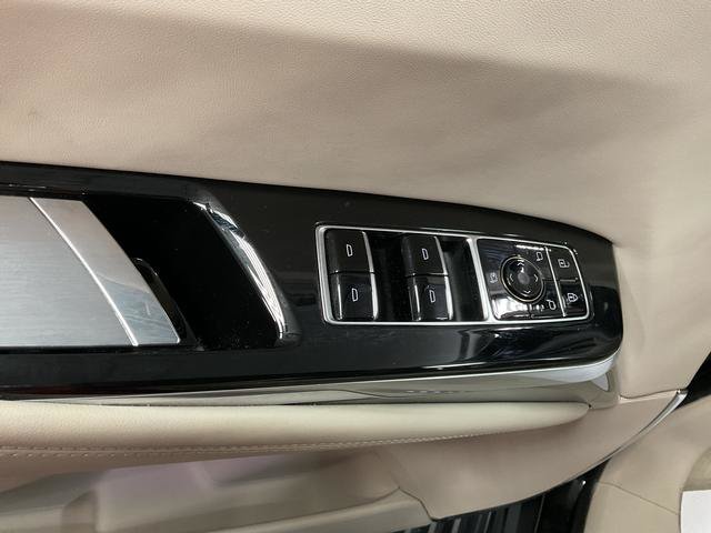 Used 2026 Cadillac Escalade Platinum Luxury AWD/4WD image 11