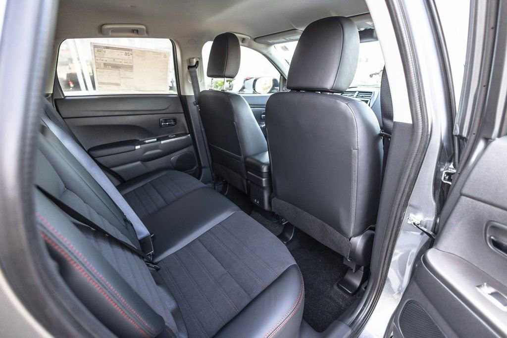 New 2026 Mitsubishi Outlander Sport SE AWD/4WD image 30