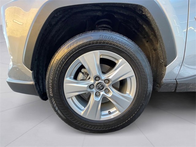 Used 2021 Toyota RAV4 XLE image 9