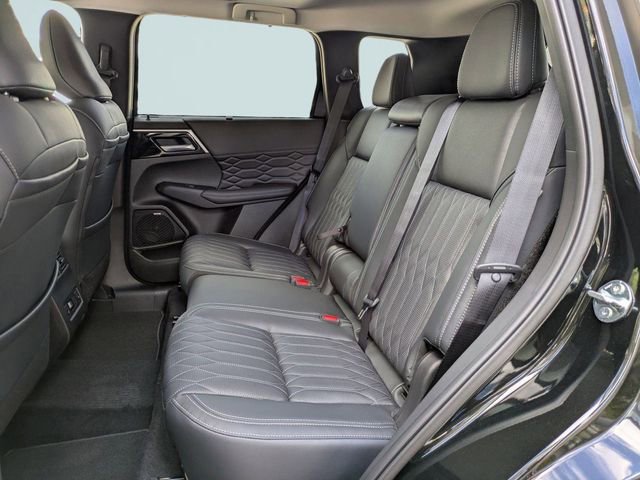 New 2026 Mitsubishi Outlander SEL image 15