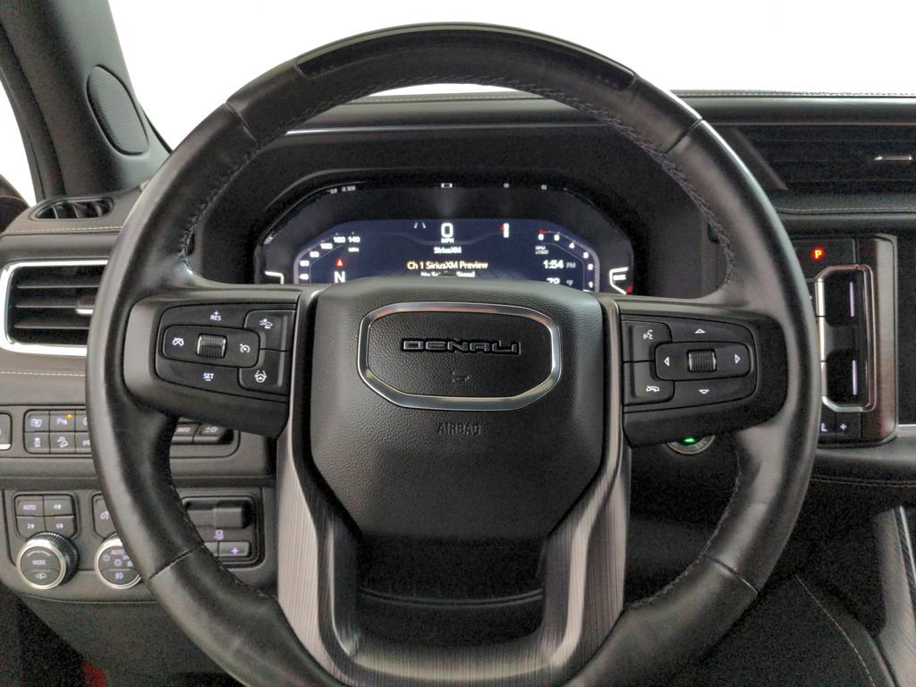 Used 2023 GMC Yukon XL Denali Ultimate AWD/4WD image 18