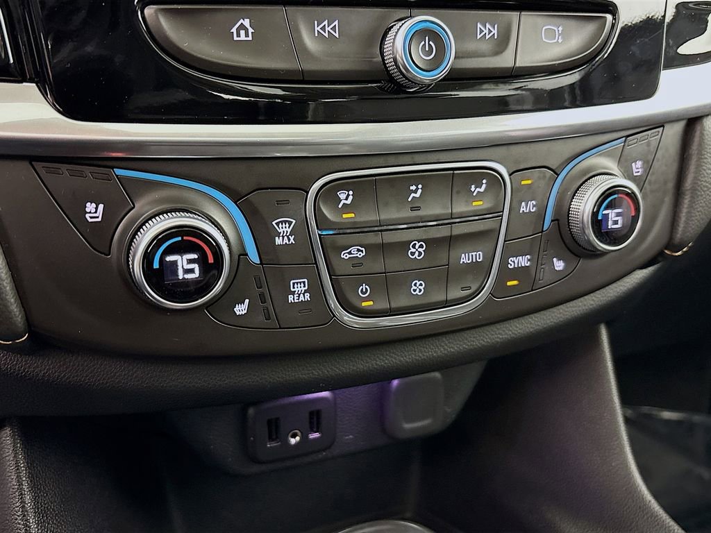 Used 2018 Chevrolet Traverse Premier image 20