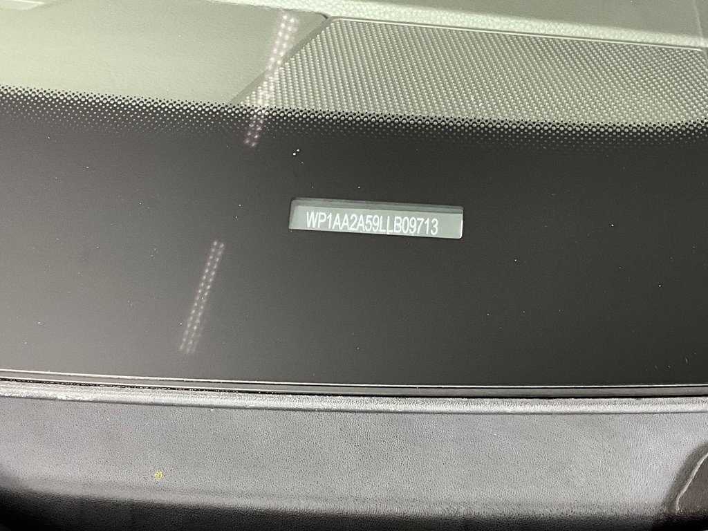 Used 2020 Porsche Macan image 30