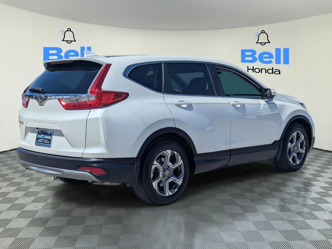 Used 2018 Honda CR-V EX image 4
