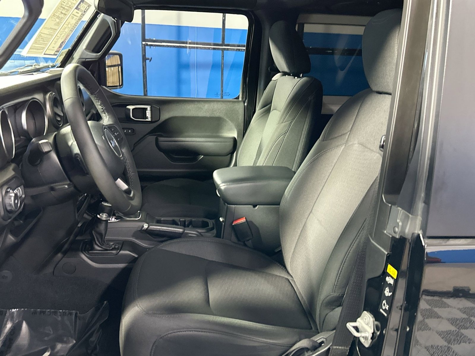 Used 2022 Jeep Wrangler Sport S image 13