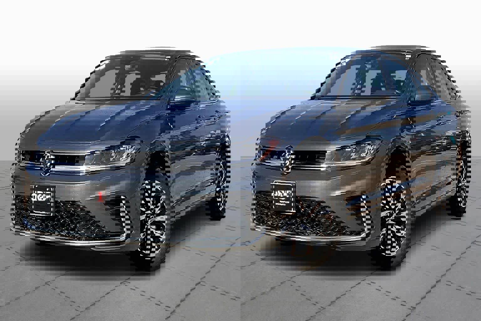 Used 2025 Volkswagen Jetta S image 3