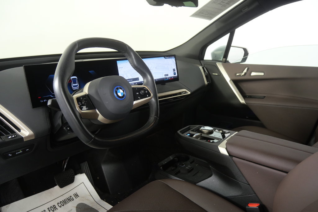 Certified 2024 BMW iX xDrive50 w/ Premium Package AWD/4WD image 13
