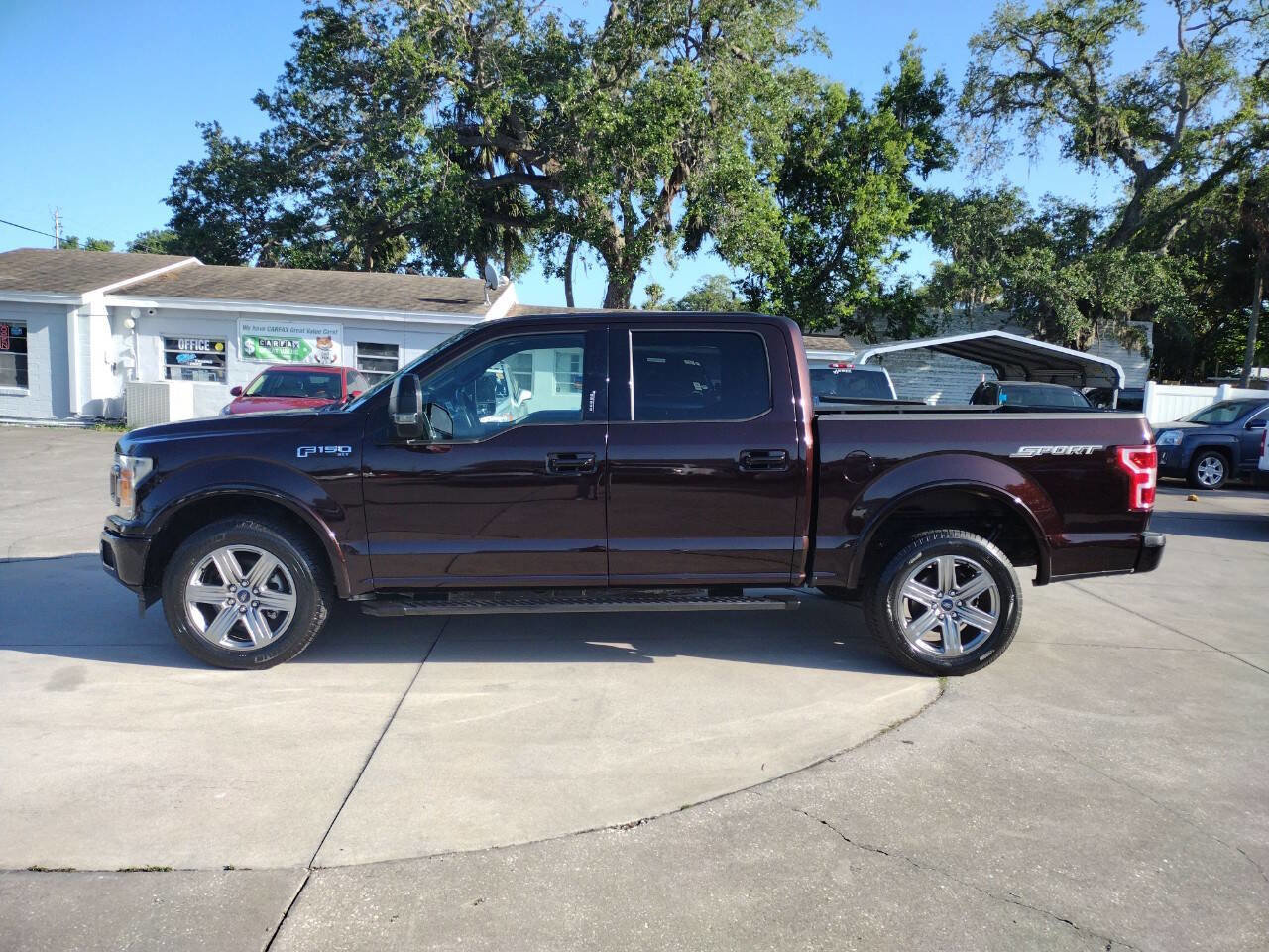 Used 2018 Ford F150 XLT w/ Equipment Group 302A Luxury image 4
