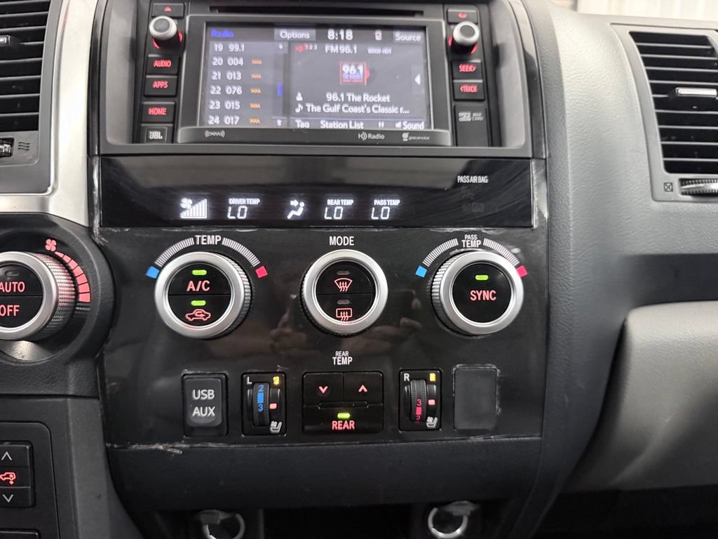 Used 2018 Toyota Sequoia Platinum AWD/4WD image 27