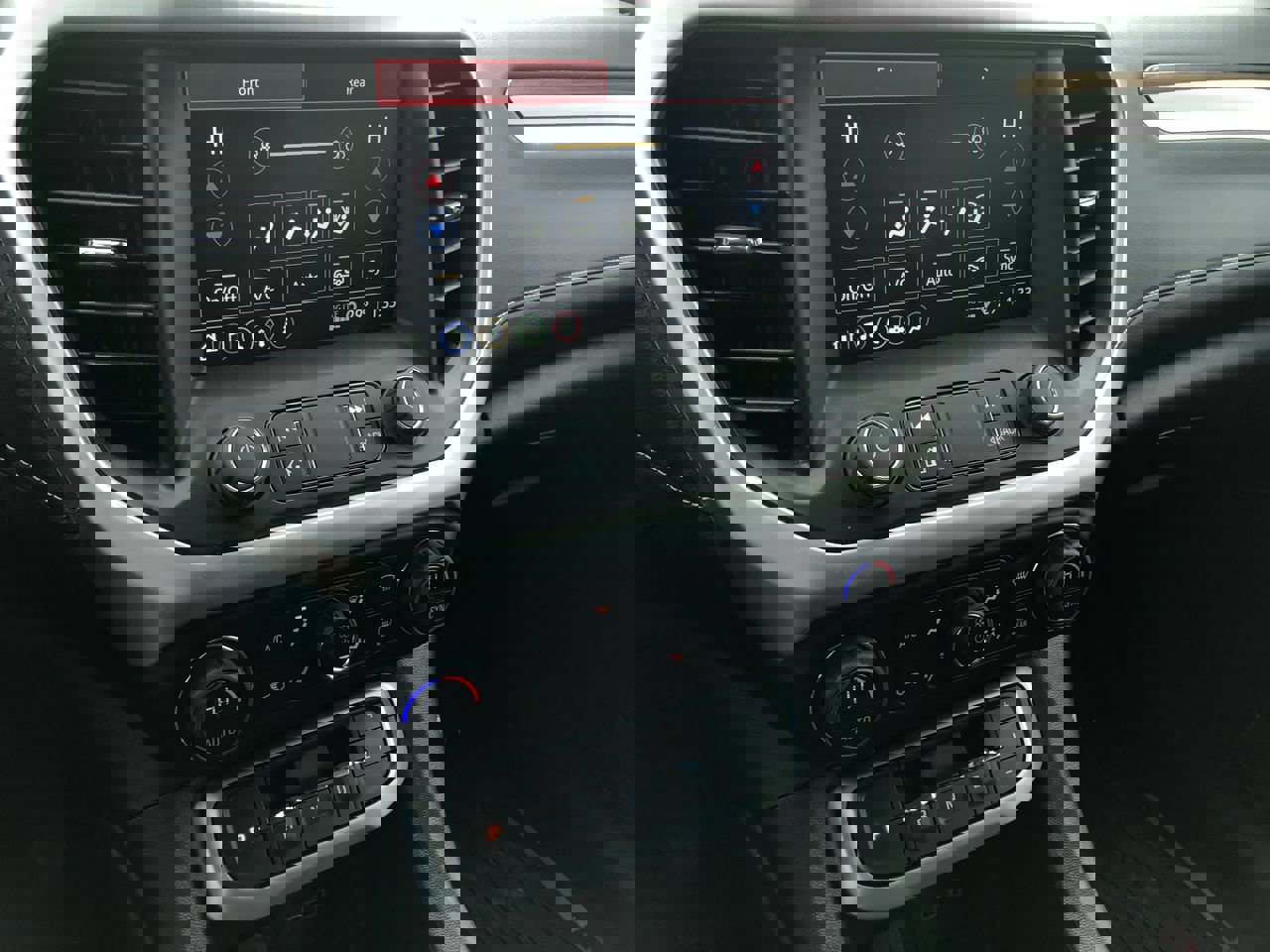 Used 2023 GMC Acadia SLE w/ Driver Convenience Package image 23