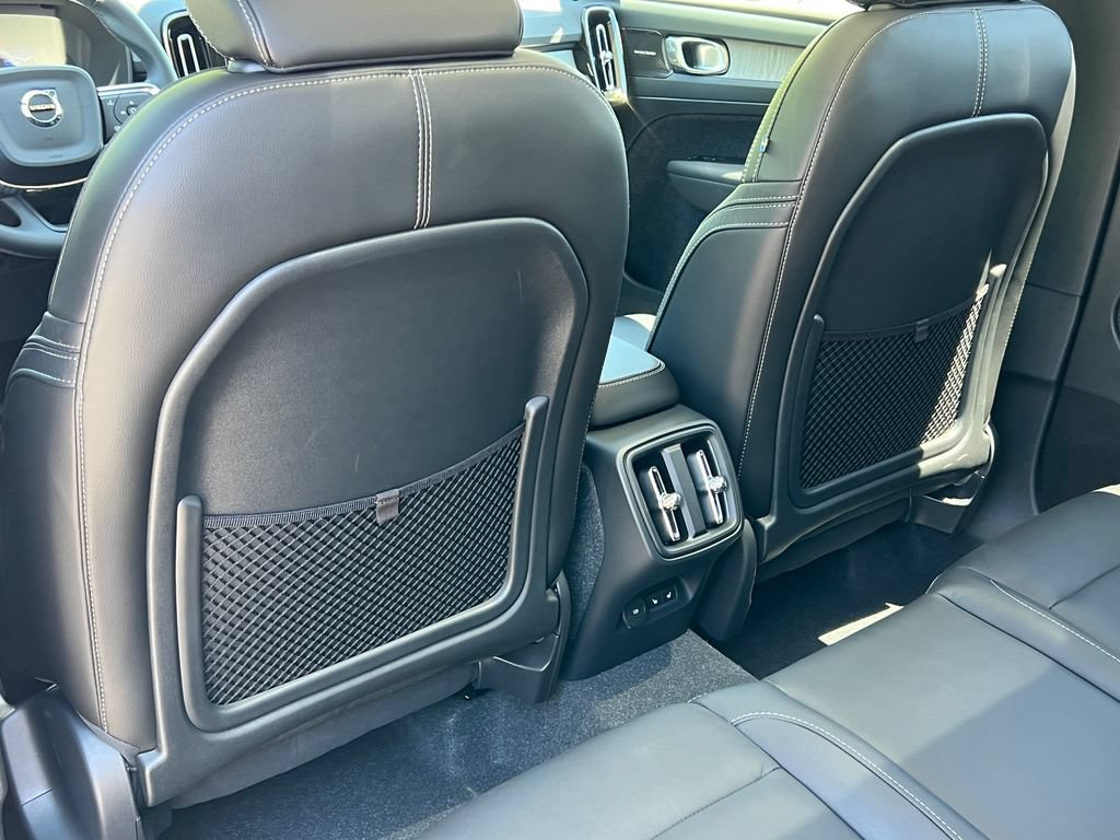 Used 2023 Volvo XC40 B5 Ultimate w/ Climate Package AWD/4WD image 40