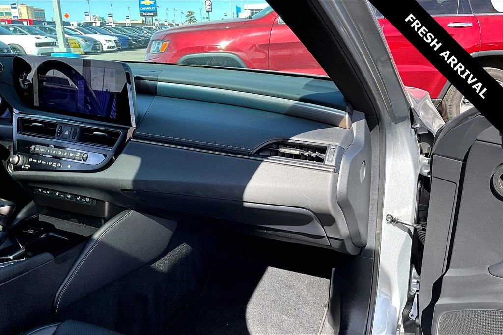 Used 2024 Lexus ES 350 F Sport w/ Accessory Package (Z2) image 25