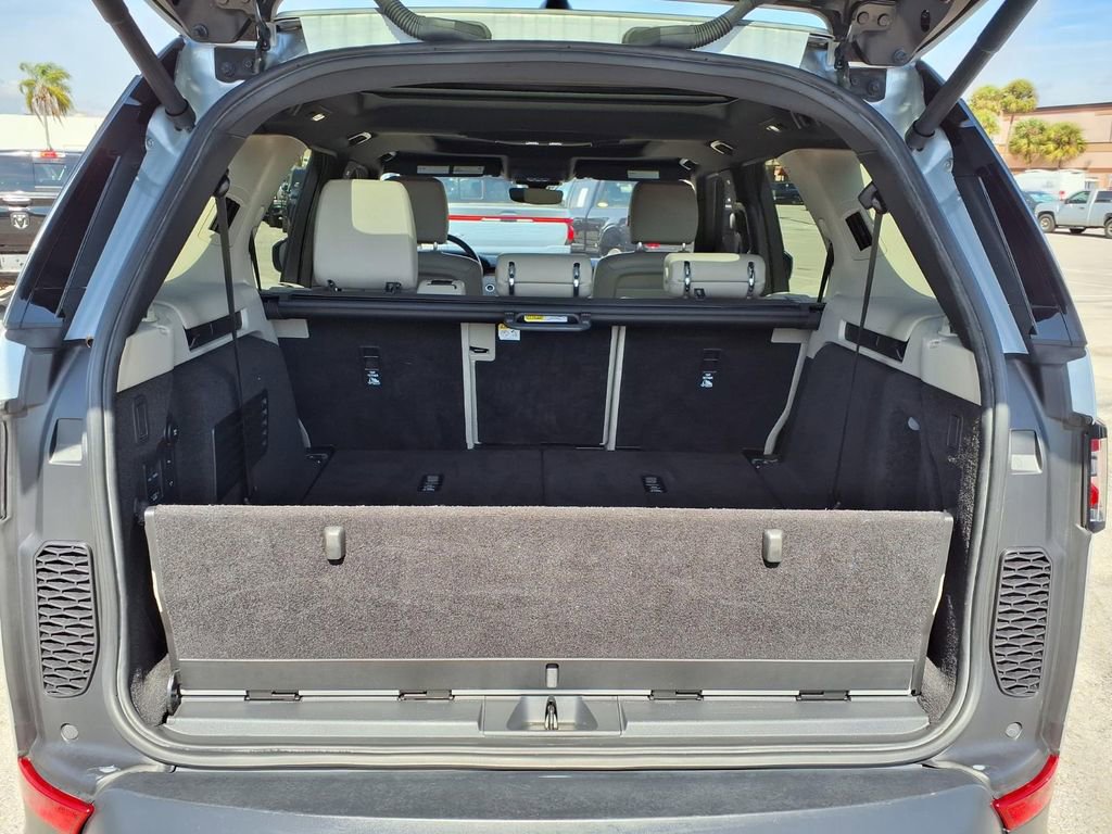 Used 2019 Land Rover Discovery HSE AWD/4WD image 19