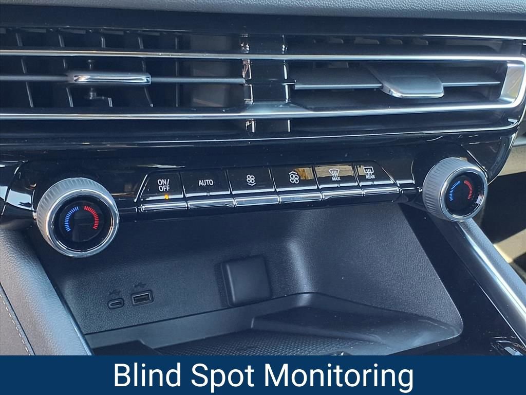 New 2026 Chevrolet Traverse LT w/ Midnight/Sport Edition image 8