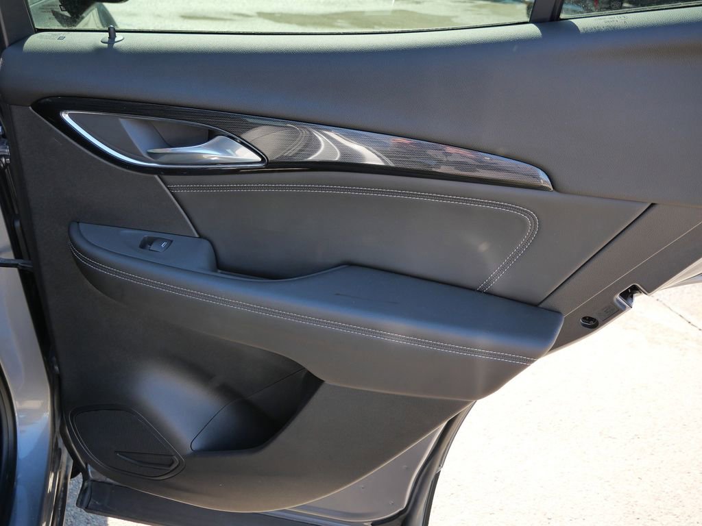 Used 2022 Buick Envision Essence w/ Technology Package I image 17