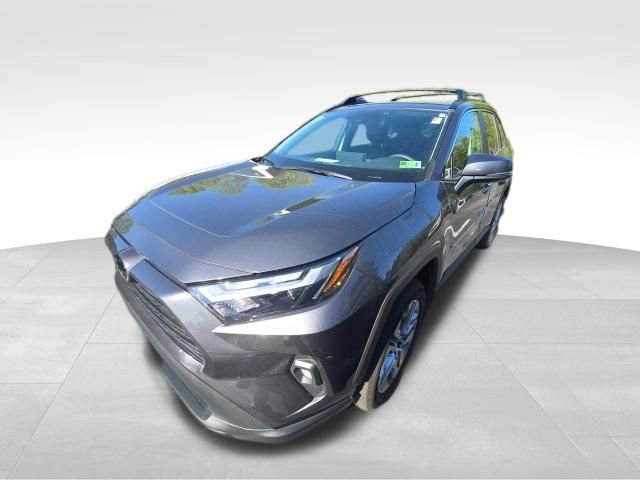 Used 2023 Toyota RAV4 XLE Premium AWD/4WD image 2