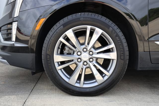 Certified 2024 Cadillac XT5 Premium Luxury FWD image 9