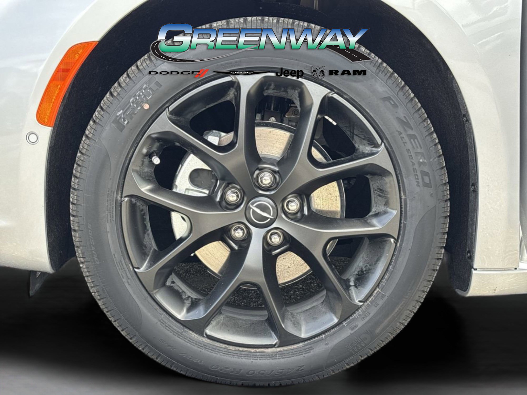 New 2026 Chrysler Pacifica Select w/ S Appearance Package image 32