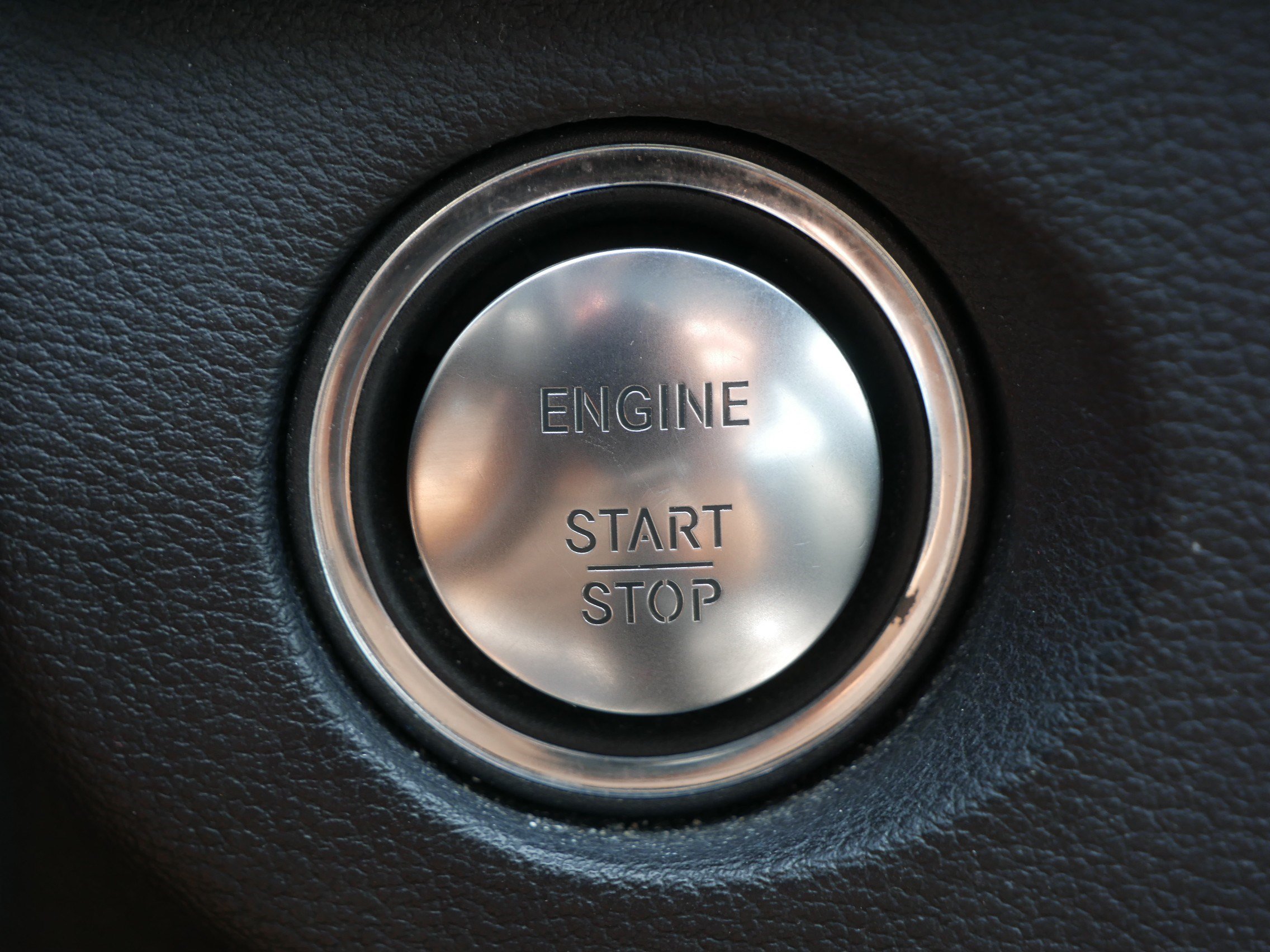 Used 2013 Mercedes-Benz E 350 4MATIC Sedan image 29