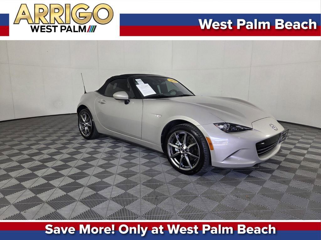 Used 2022 MAZDA MX-5 Miata Grand Touring RWD video 1