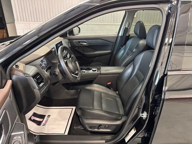 Used 2021 Nissan Rogue SV w/ Premium Package AWD/4WD image 10