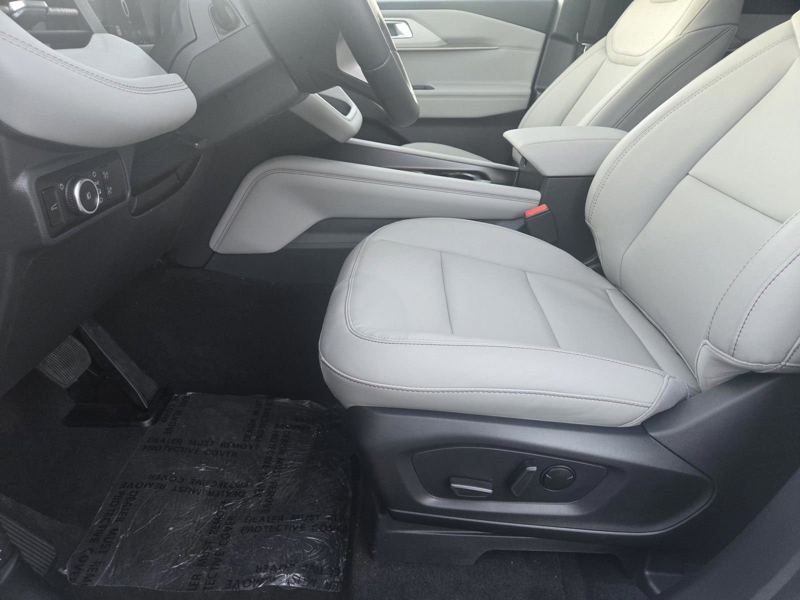 New 2026 Ford Explorer Active w/ Active Comfort Package image 10