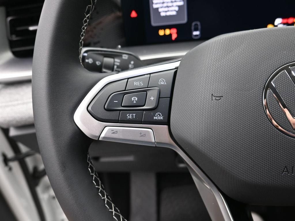 New 2025 Volkswagen Tiguan S image 13