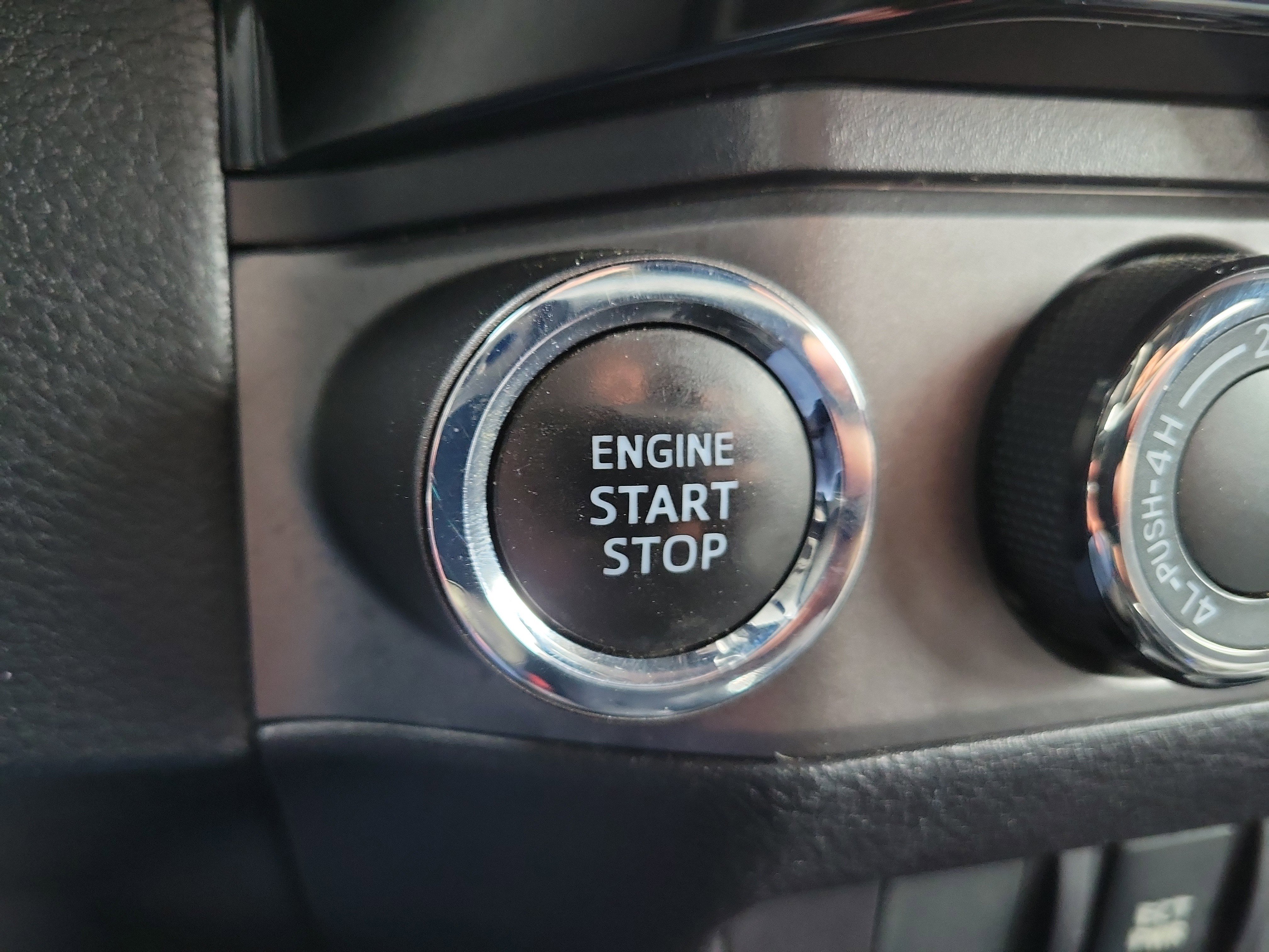 Used 2018 Toyota Tacoma TRD Off-Road image 18