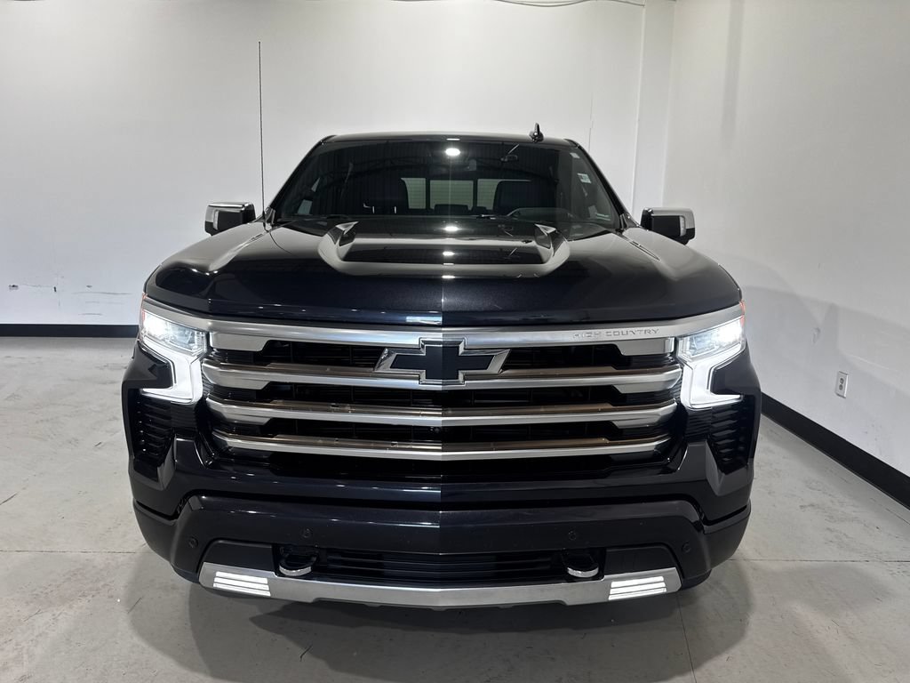 Used 2022 Chevrolet Silverado 1500 High Country w/ Z71 Off-Road Package AWD/4WD image 11