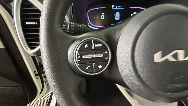 Used 2024 Kia Soul LX FWD image 15