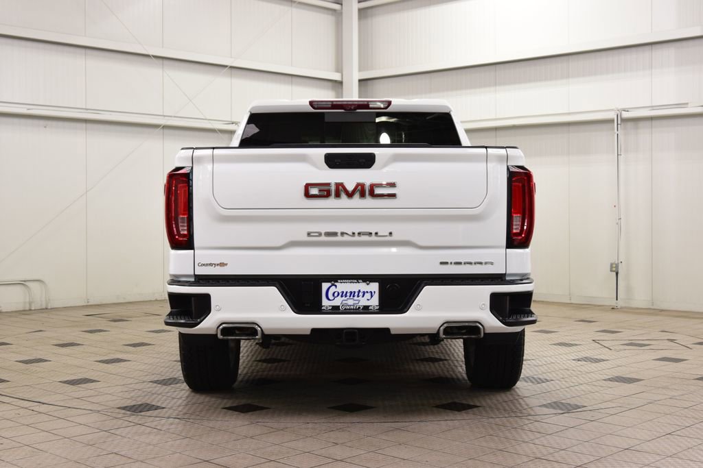Used 2023 GMC Sierra 1500 Denali w/ Technology Package AWD/4WD image 7